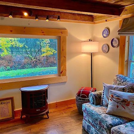 Charming 120-Year-Old Farmhouse By The Creek. Starlight Eksteriør billede