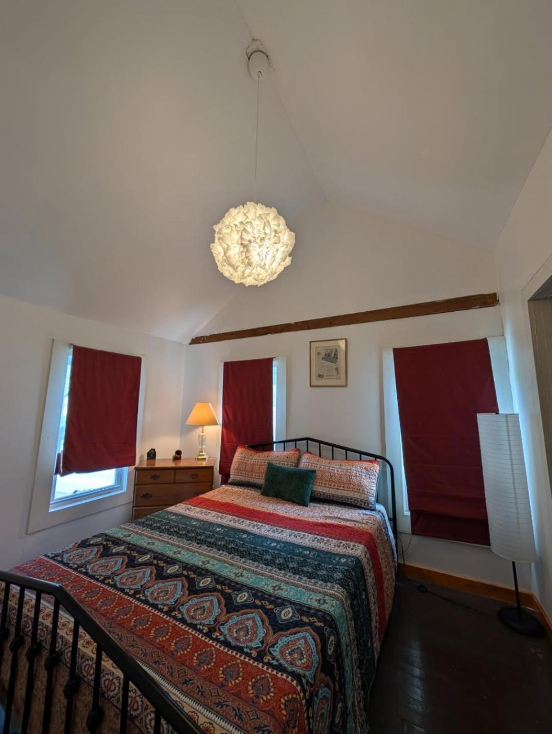 Charming 120-Year-Old Farmhouse By The Creek. Starlight Eksteriør billede